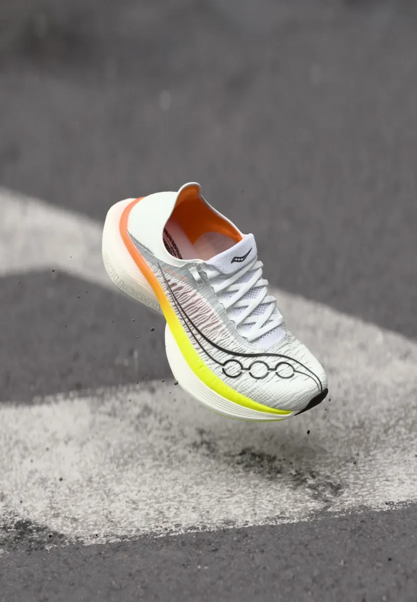 ENDORPHIN ELITE 2 UNISEX - Laufschuh Straße - white/vo2