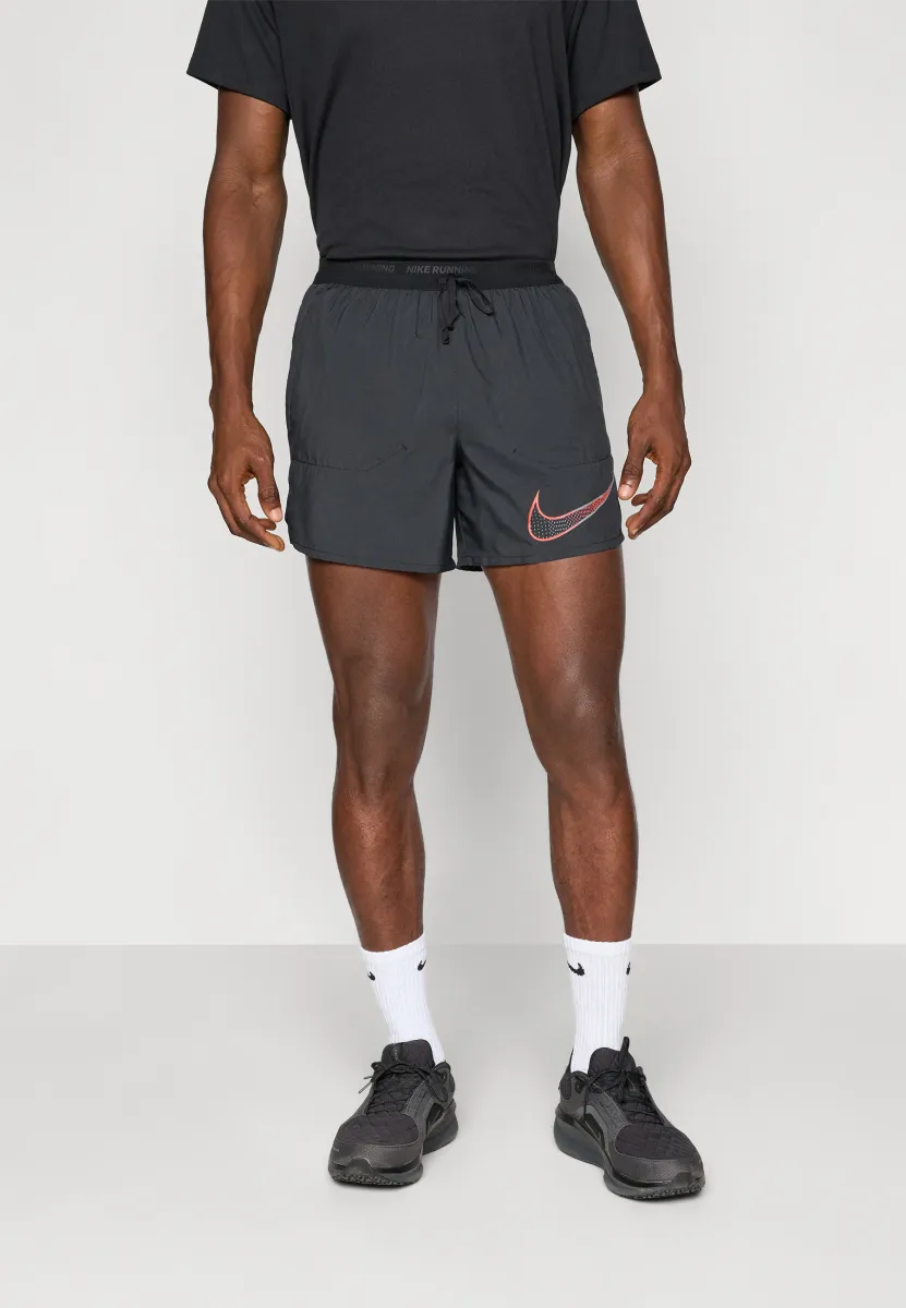 ENERGY STRIDE SHORT - Kurze Sporthose - black/bright crimson