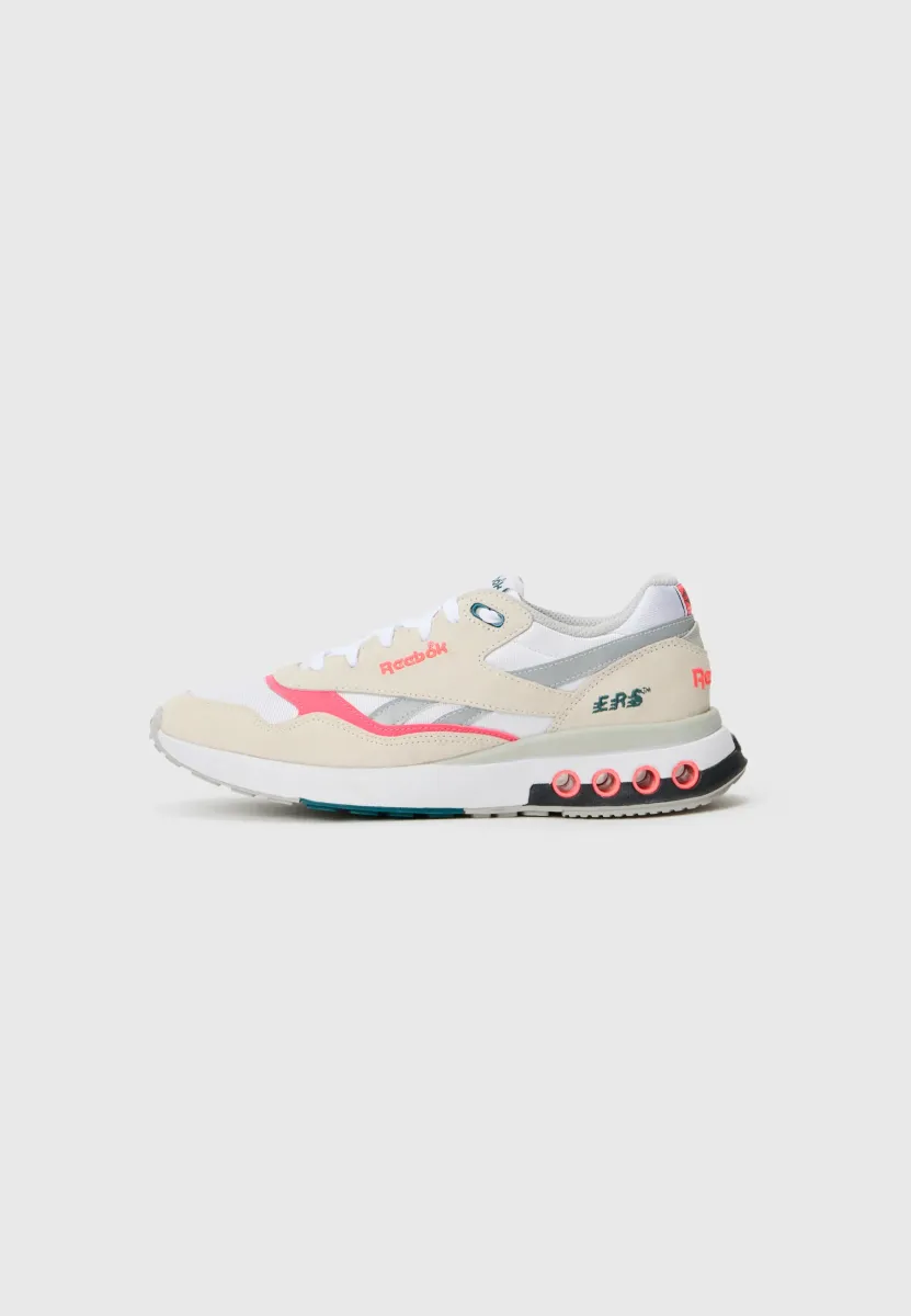 ERS WORLD UNISEX - Sneaker low - white/pink blast
