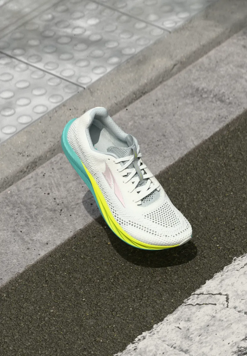 ESCALANTE RACER 2 - Laufschuh Straße - white/lime