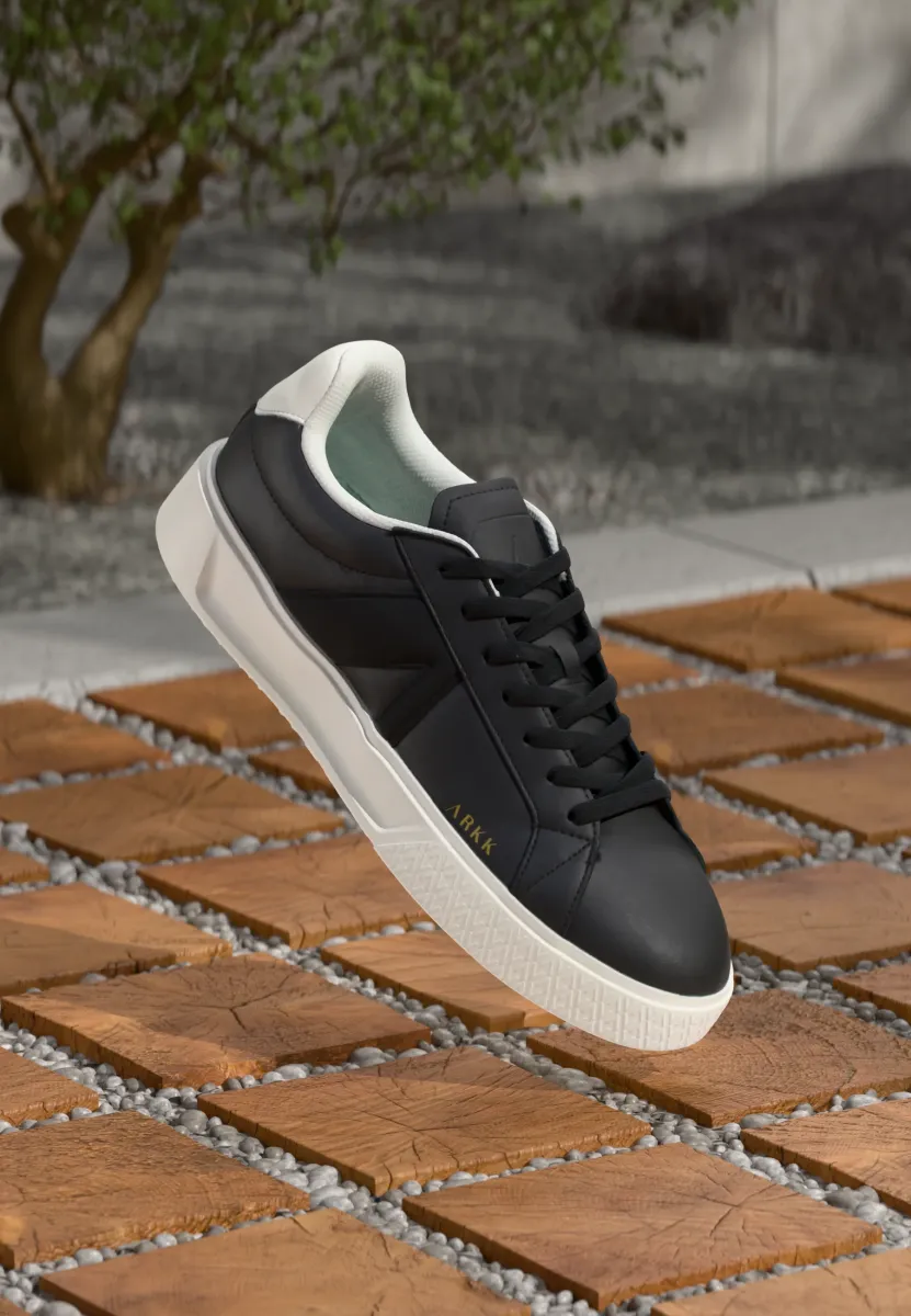 ESSENCE UNISEX - Sneaker low - black