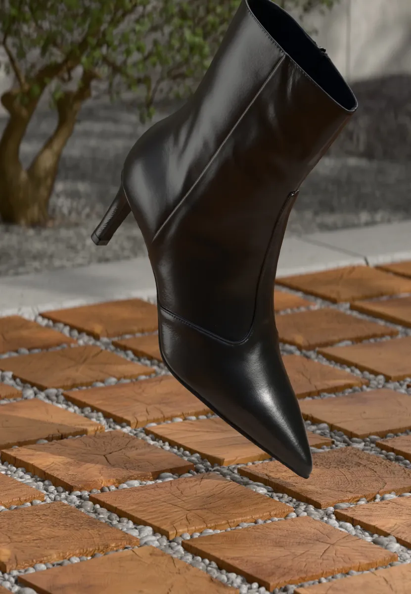 ESSENTIAL BOOT - Stiefelette - nero
