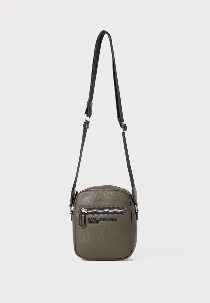 ESSENTIAL GRAINY - Umhängetasche - forest night