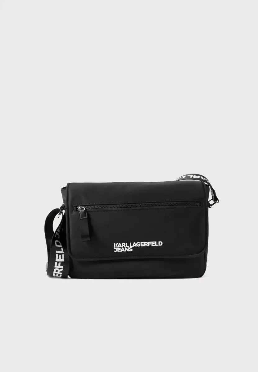 ESSENTIAL MESSENGER - Umhängetasche - black