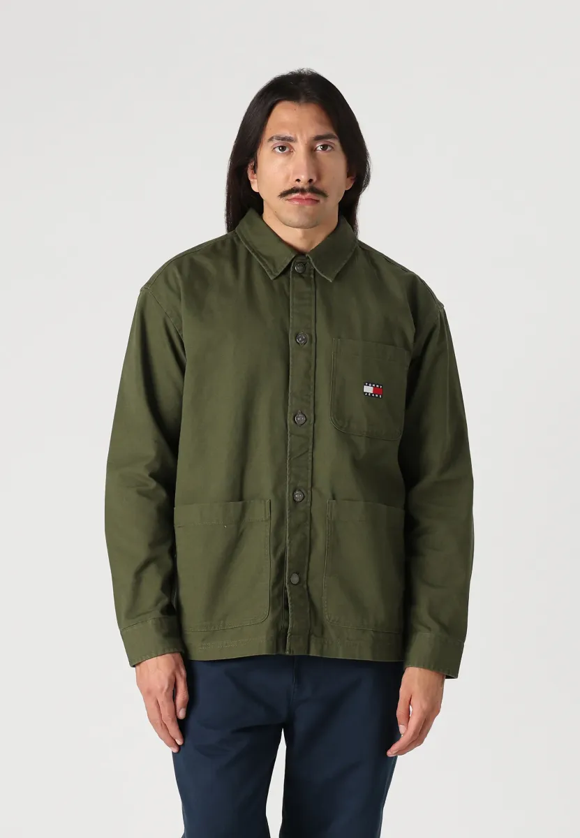 ESSENTIAL OVERSHIRT - Leichte Jacke - fatigue green