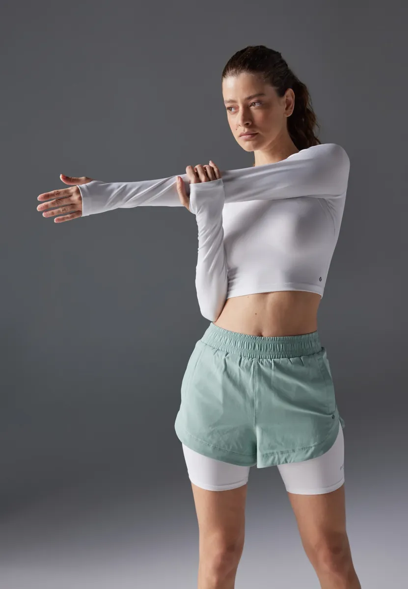 ESSENTIAL QUICK DRY CROPPED LONG SLEEVE TOP WITH THUMB HOLES - Langarmshirt - off-white