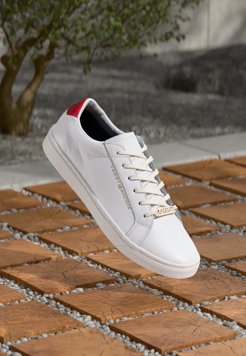 ESSENTIAL - Sneaker low - red