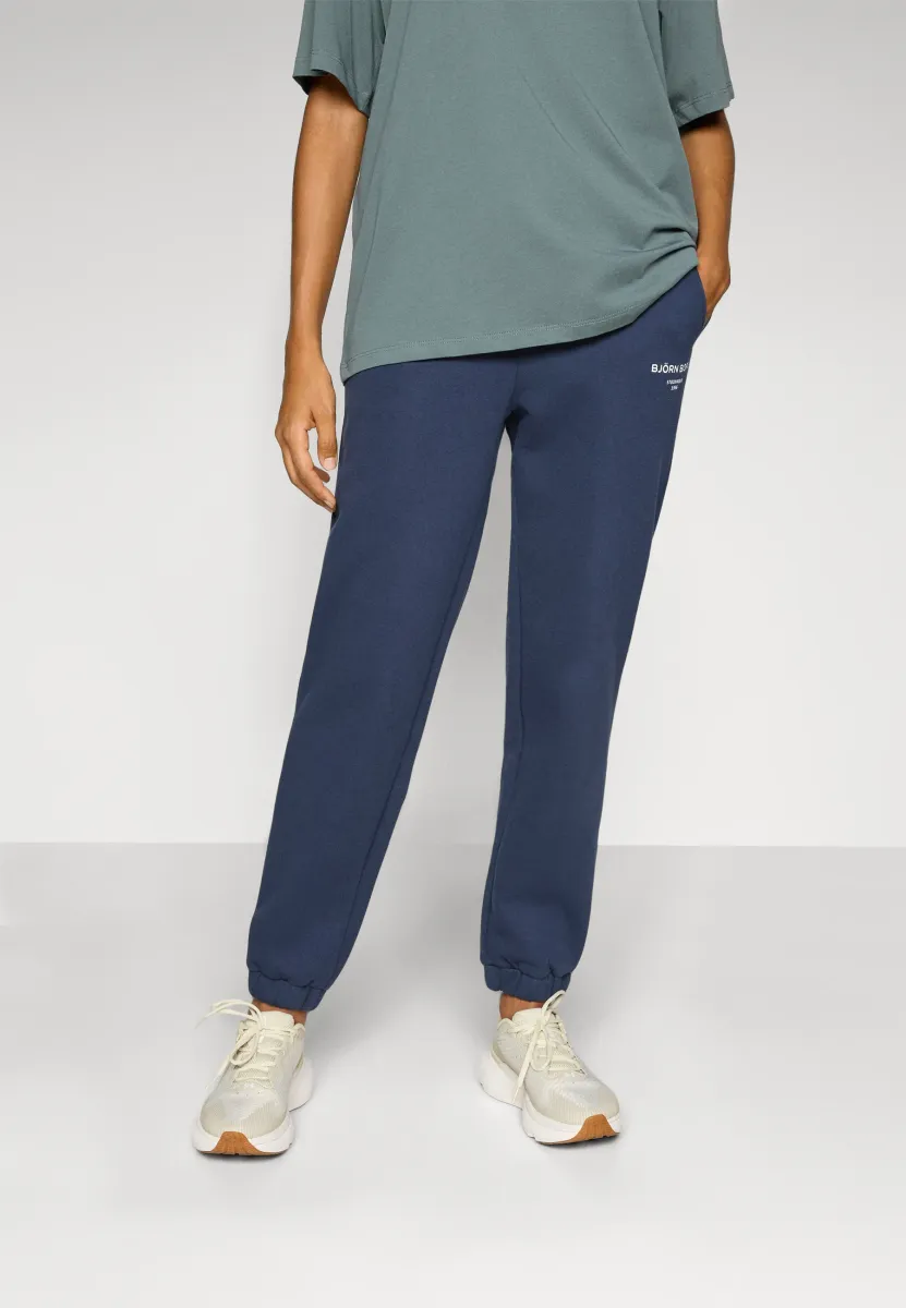 ESSENTIAL SWEATPANTS - Jogginghose - outerspace