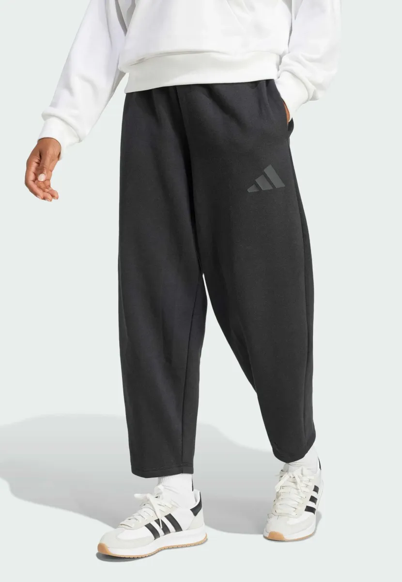 ESSENTIALS CONTEMPORARY FLEECE BARREL LOOSE - Jogginghose - black
