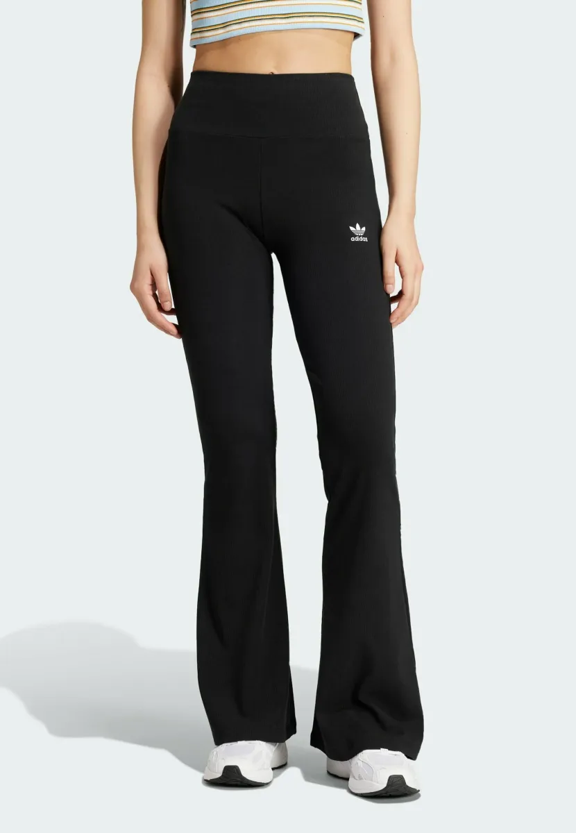 ESSENTIALS RIBBED FLARED - Jogginghose - black