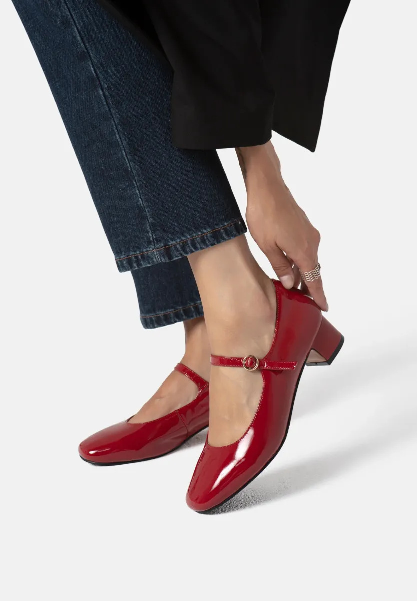 FALL IN LOVE - Pumps - red