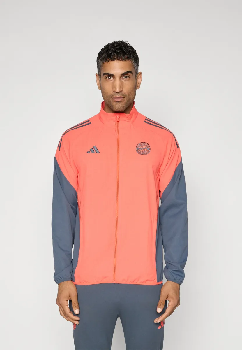 FC BAYERN 2025/2026 TIRO25 COMPETITION PRESENTATION JACKET - Vereinsmannschaften - easy coral