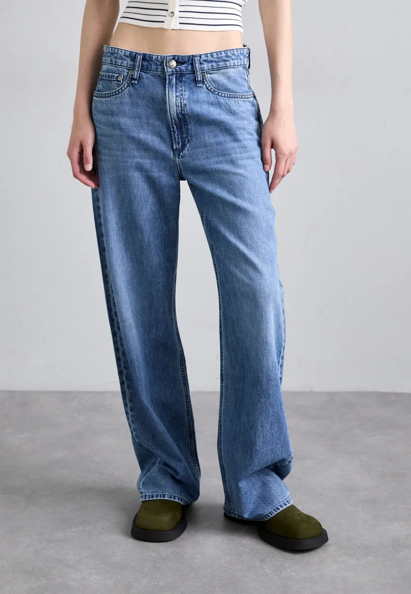 FEATHERWEIGHT LOGAN - Jeans Relaxed Fit - river