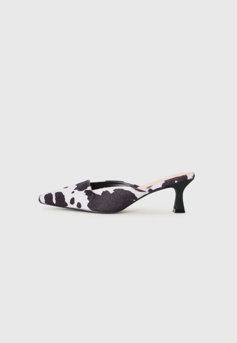 FELINA - Pantolette hoch - cow print