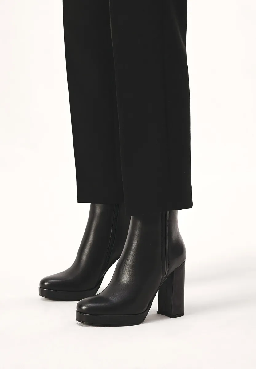 FERN - High Heel Stiefelette - black