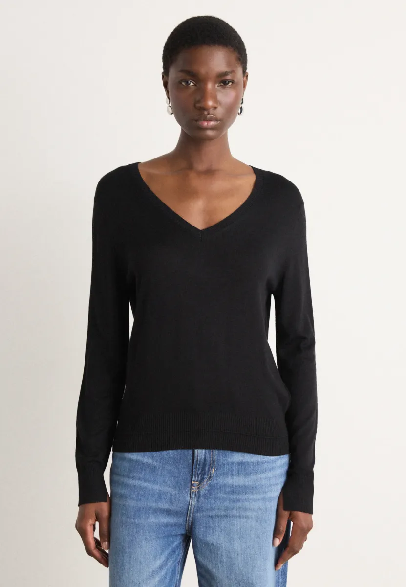 FIAFFELLA - Strickpullover - black