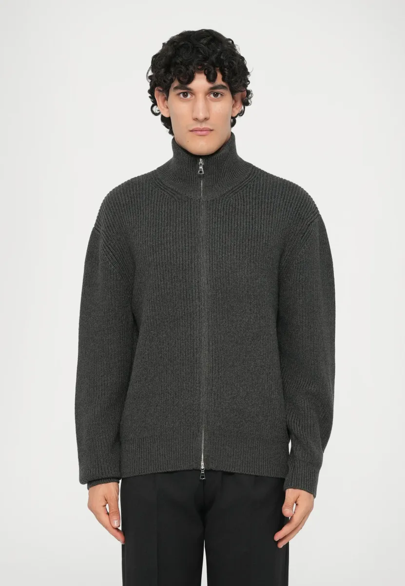 FINLEY - Strickjacke - olive