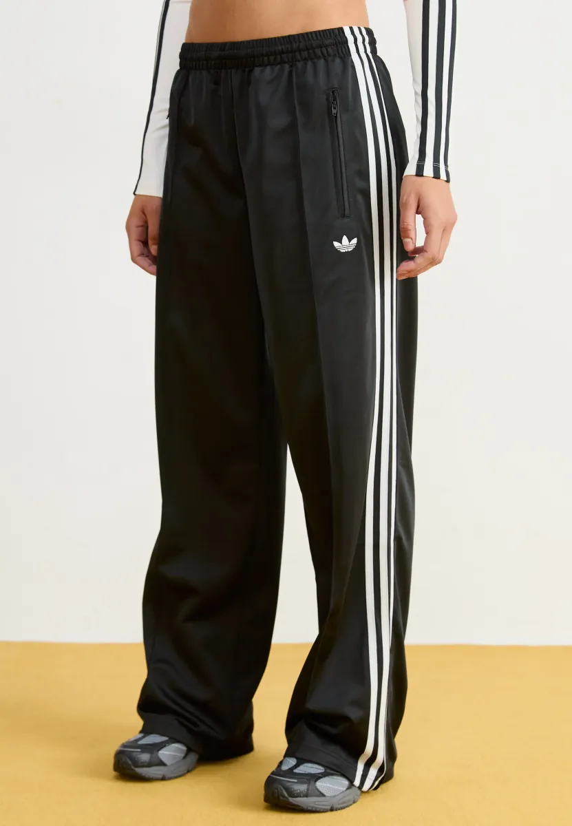 FIREBIRD - Jogginghose - black