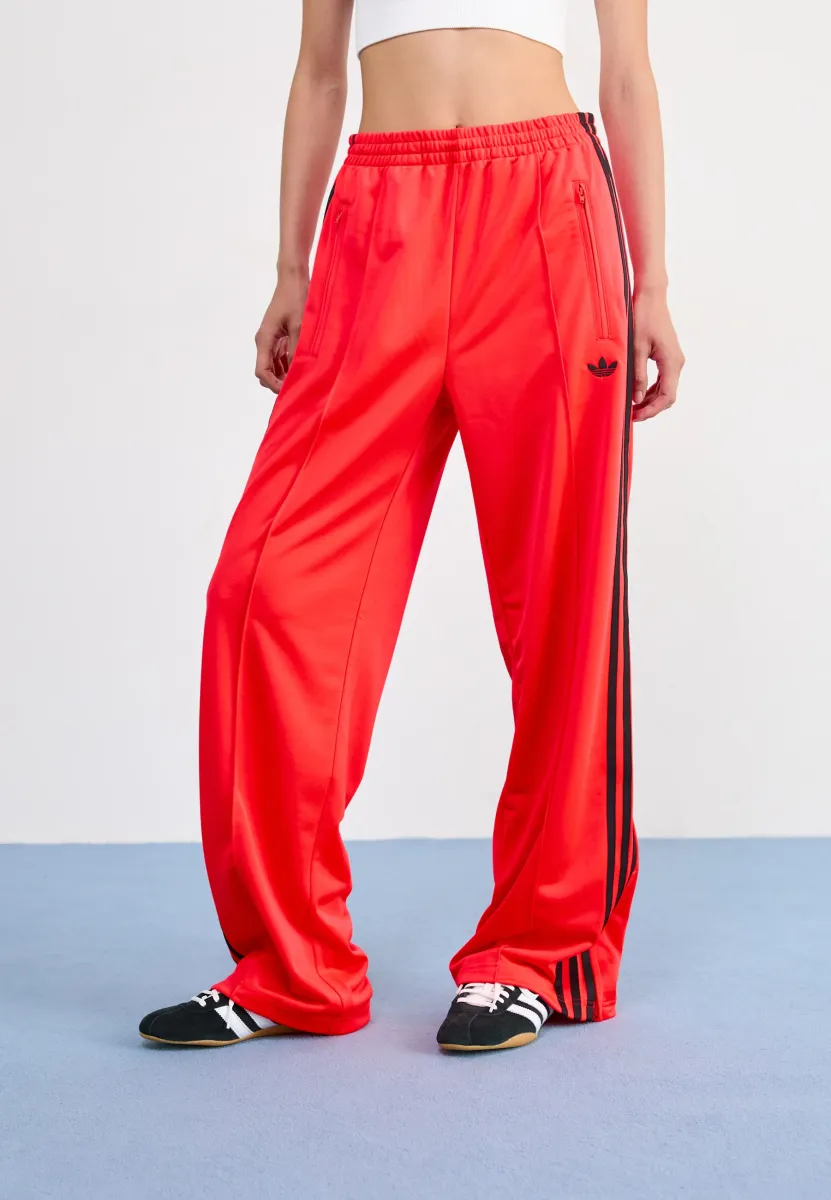 FIREBIRD - Jogginghose - lucid red/black