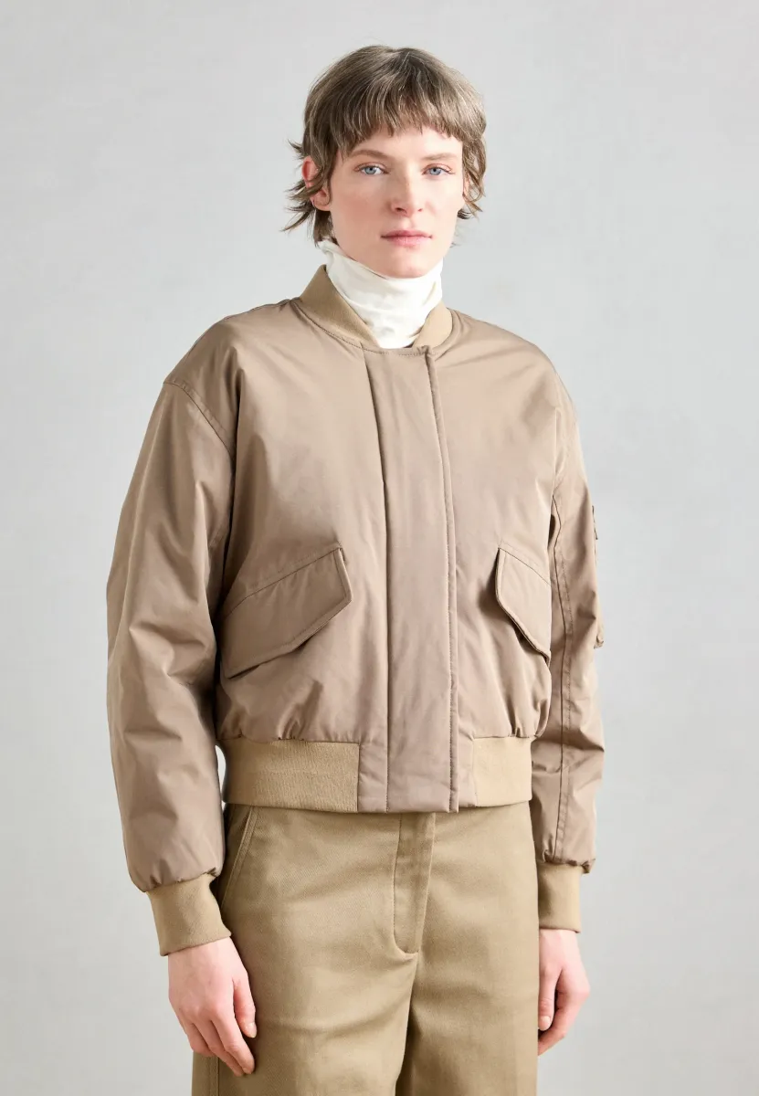 FLAP POCKETS - Bomberjacke - dusty earth