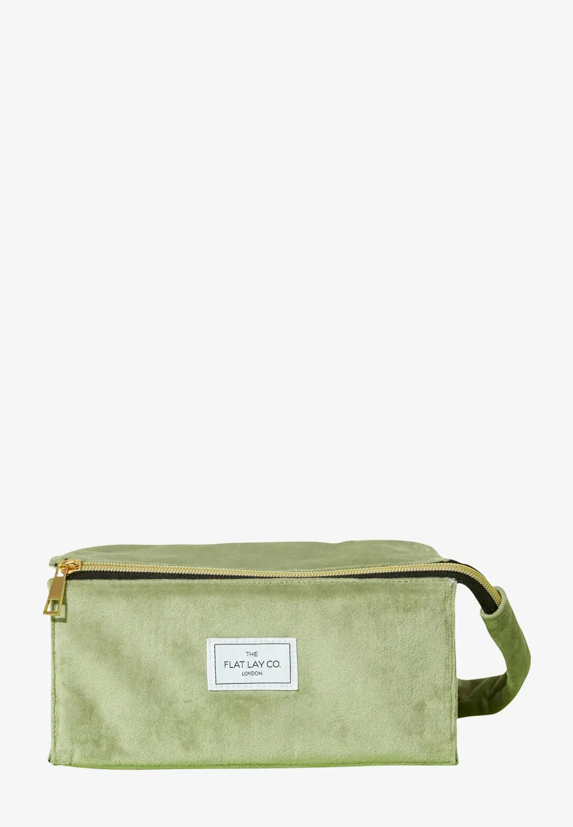 FLAT LAY MAKEUP BOX BAG - Kosmetiktasche - sage green velvet