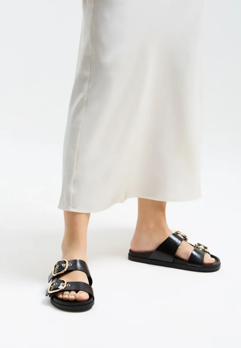 FLAT WITH BUCKLES  - Pantolette flach - black