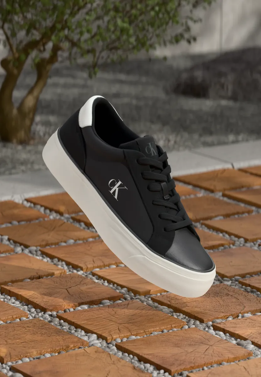 FLATFORM - Sneaker low - black/bright white