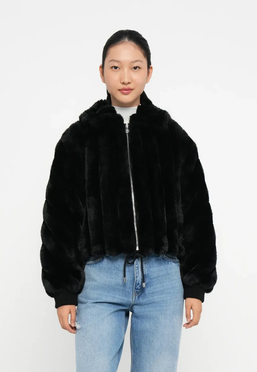 FLORIANE - Winterjacke - black