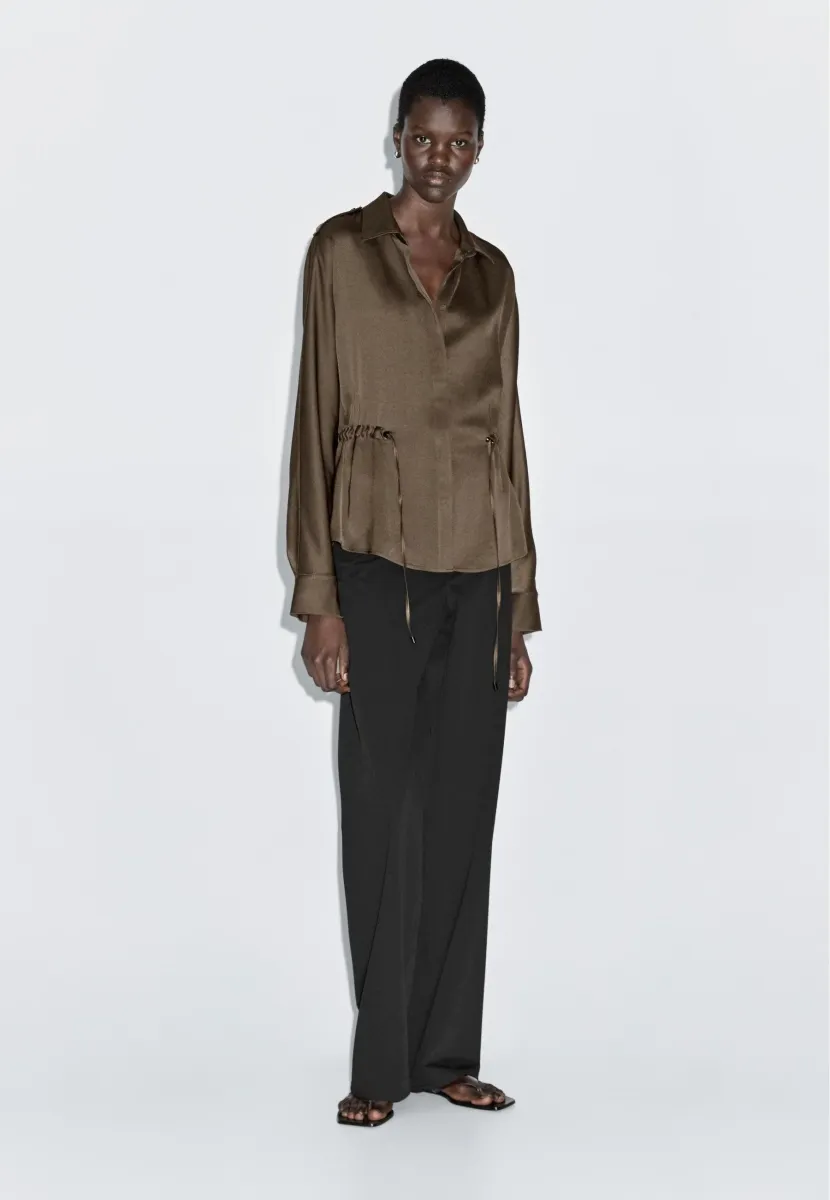 FLOWING LONG SLEEVE WITH WAIST DETAIL - Hemdbluse - dark brown