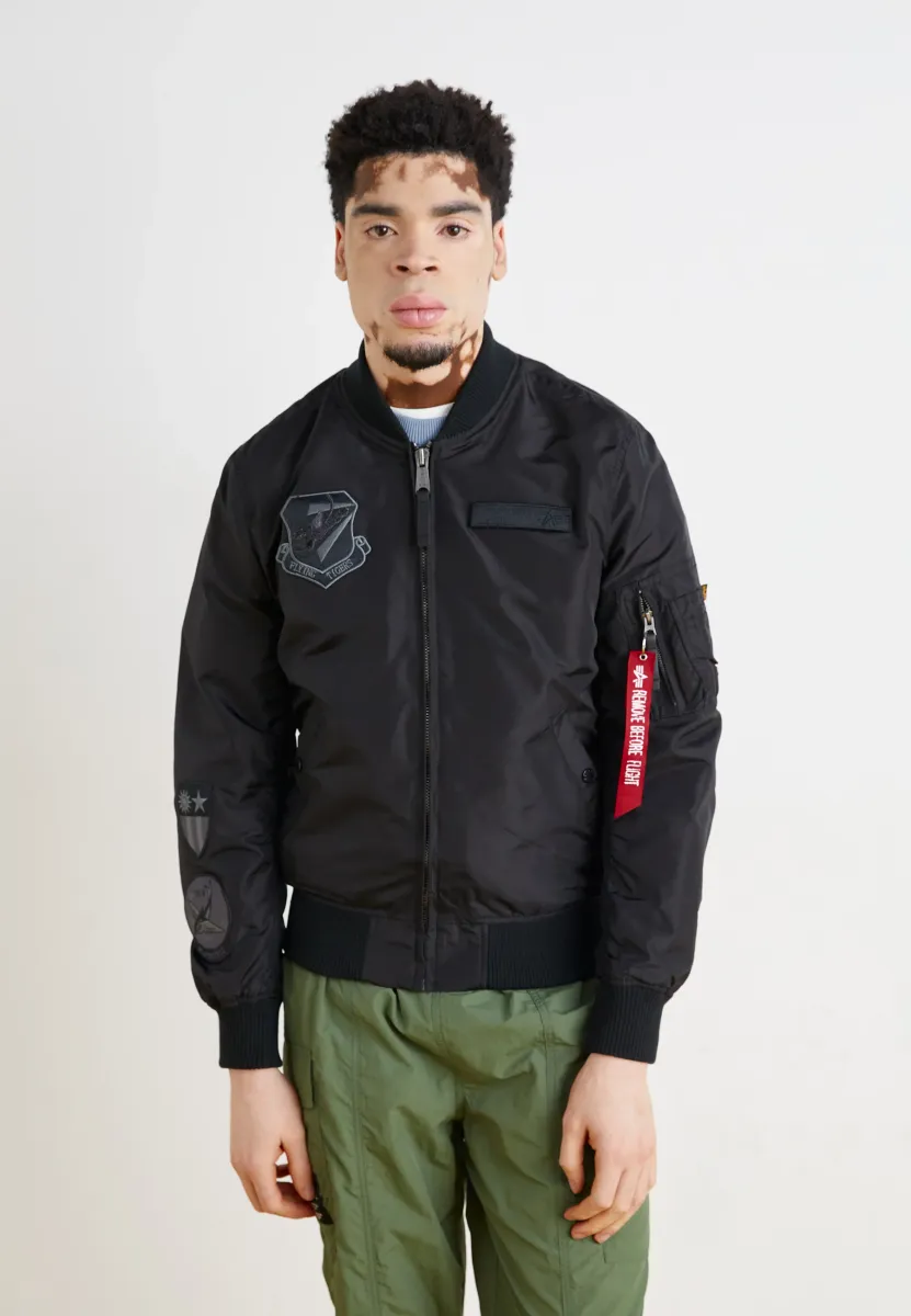 FLYING TIGERS - Bomberjacke - black