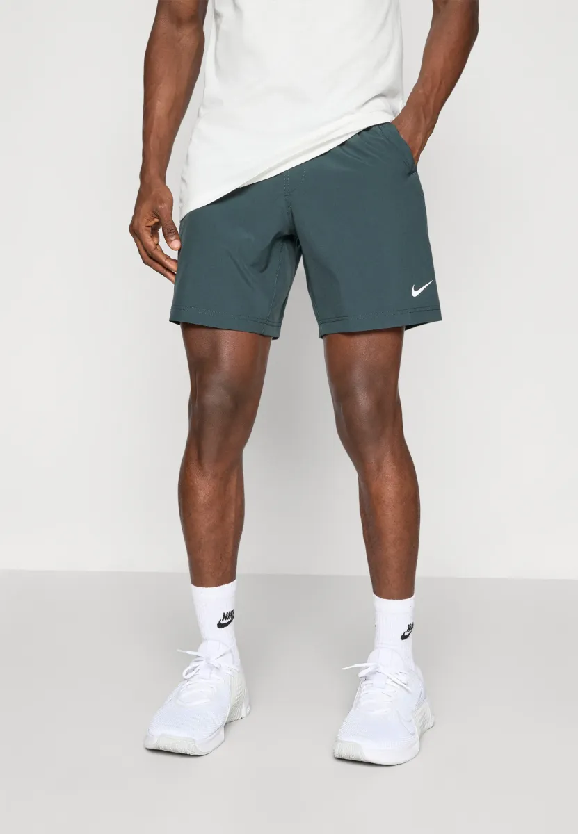 FORM SHORT - Kurze Sporthose - seaweed/black
