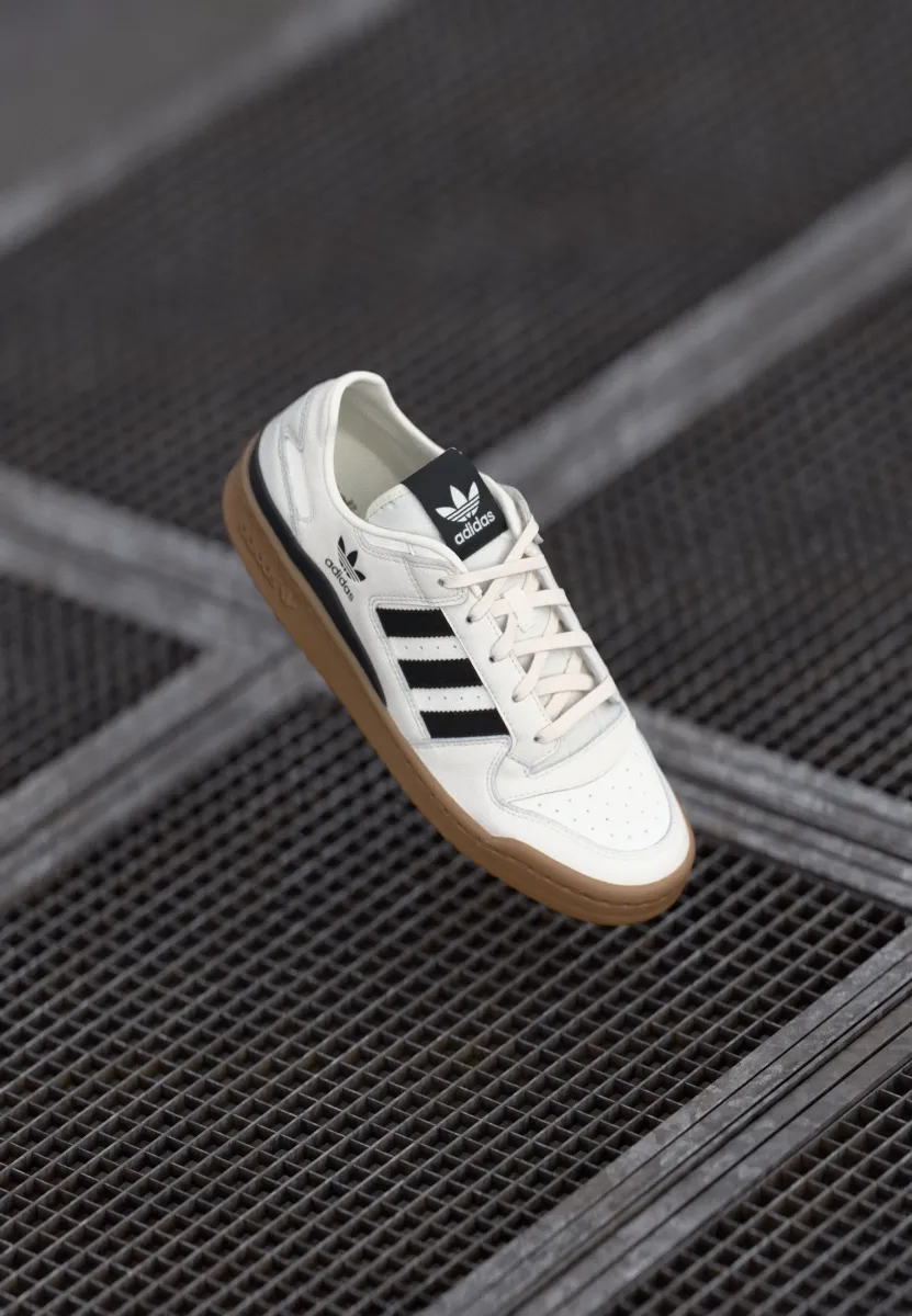 FORUM LOW CL UNISEX - Sneaker low - cloud white/core black/orbit grey