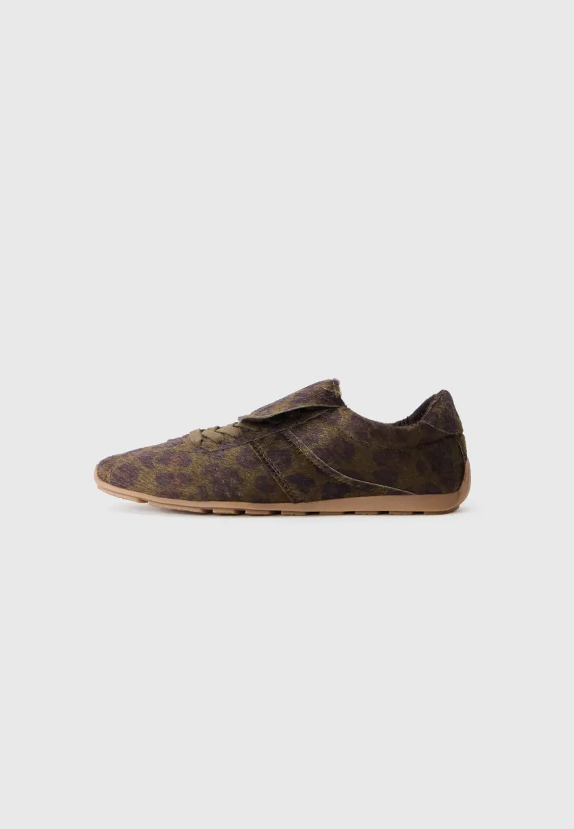 FORWARD - Sneaker low - brown