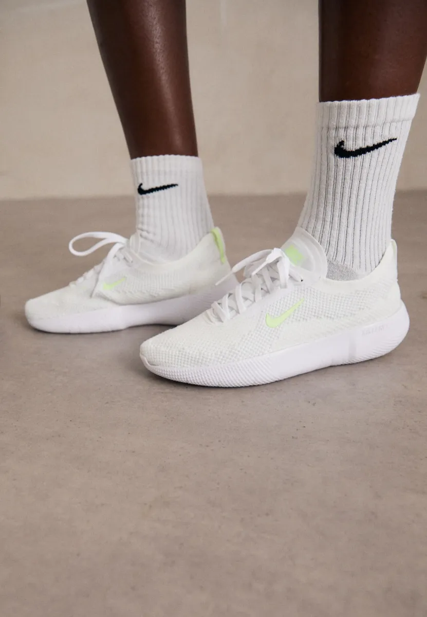 FREE 2025 - Laufschuh Straße - white/barely volt-platinum-coloured