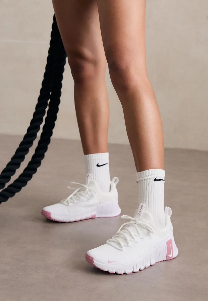 FREE METCON 6 - Trainingsschuh - white/elemental pink/white