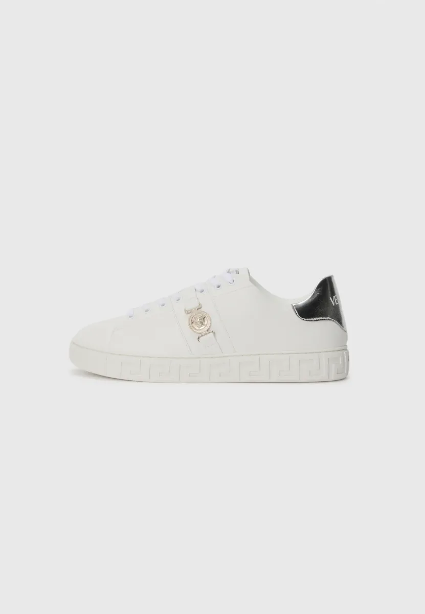 FREEBIO - Sneaker low - white/silver-coloured