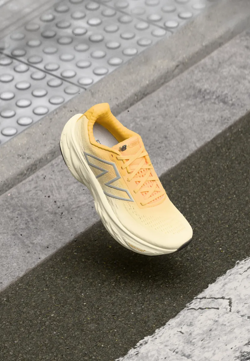 FRESH FOAM X 1080 - Laufschuh Straße - clementine