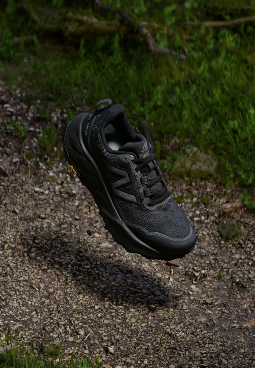 FRESH FOAM X HIERRO V9 - Laufschuh Trail - black cement