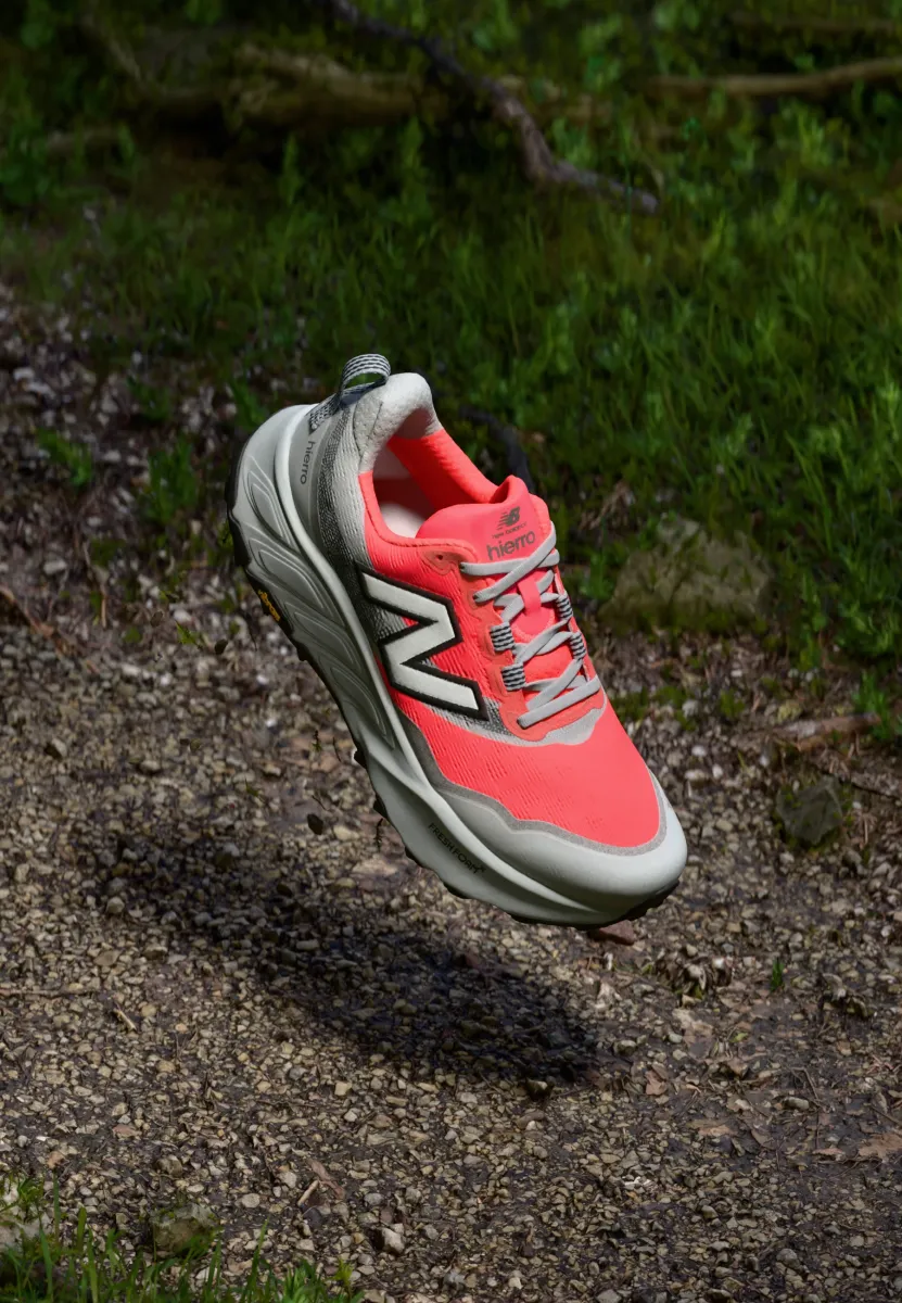 FRESH FOAM X HIERRO V9 - Laufschuh Trail - urgent red