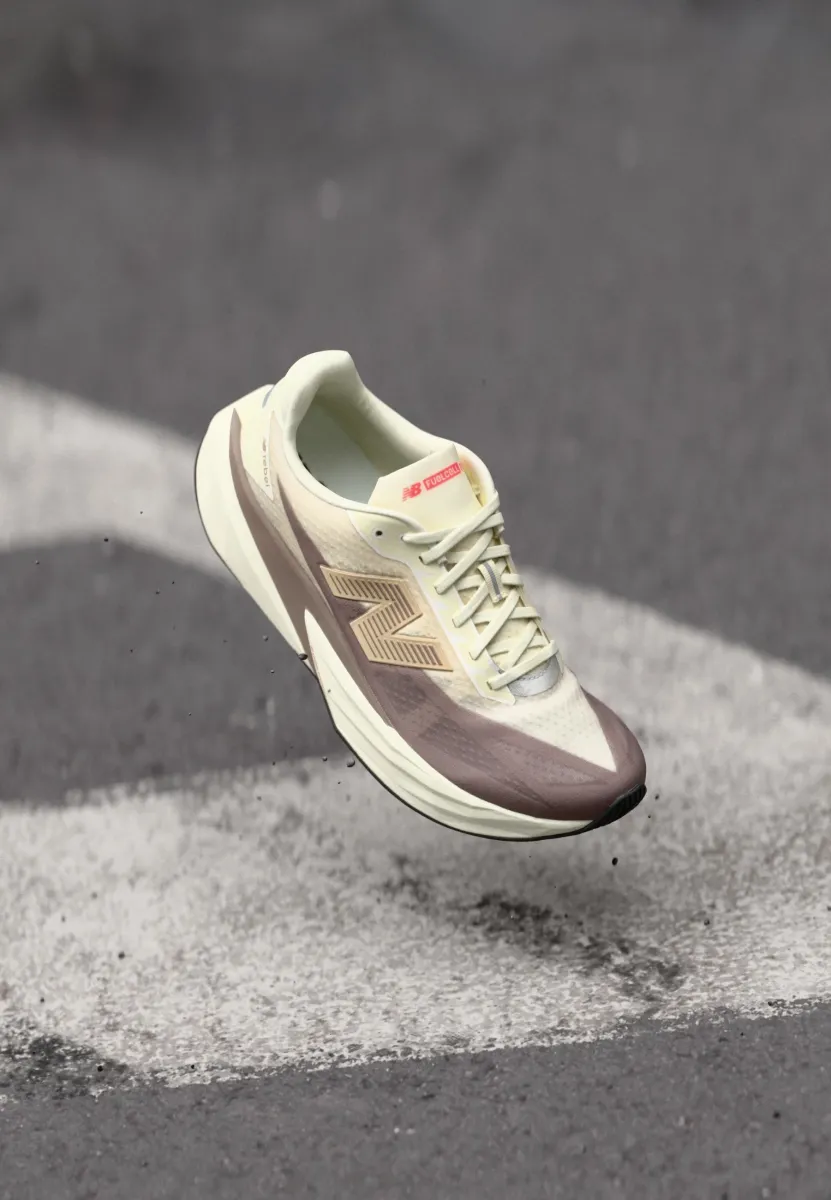 FUELCELL REBEL V5 - Walkingschuh - earth shadow