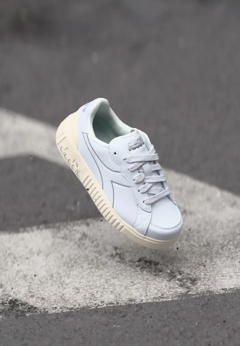 GAME STEP TUTU UNISEX - Trainingsschuh - white