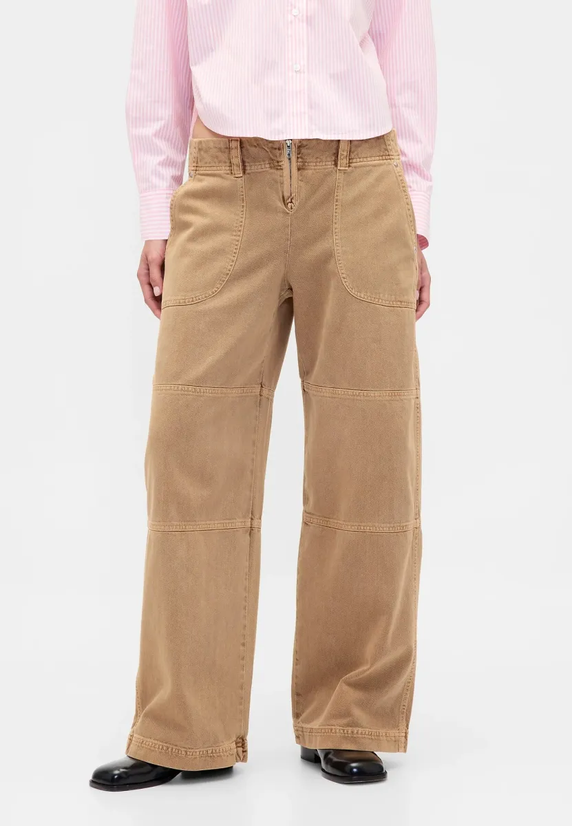 GAP SANDY LIANG LOW RISE UTILITY PANTS - Stoffhose - mojave