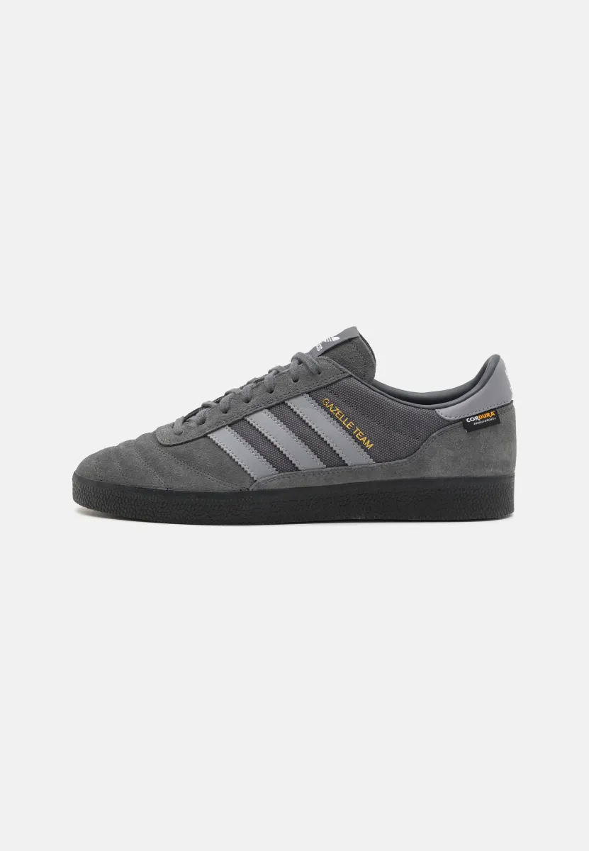 GAZELLE TEAM UNISEX - Sneaker low - grey six/grey three/core black