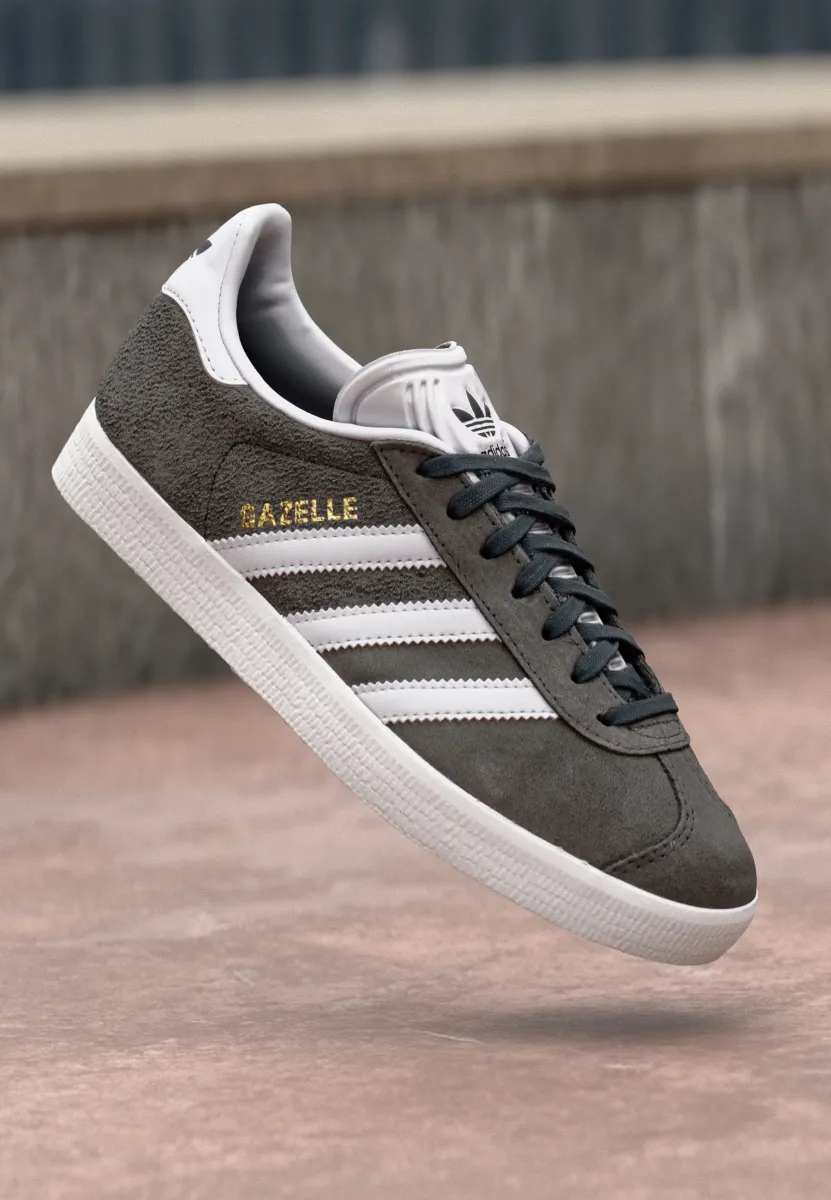GAZELLE UNISEX - Sneaker low - dgh solid grey/white/gold-coloured metallic