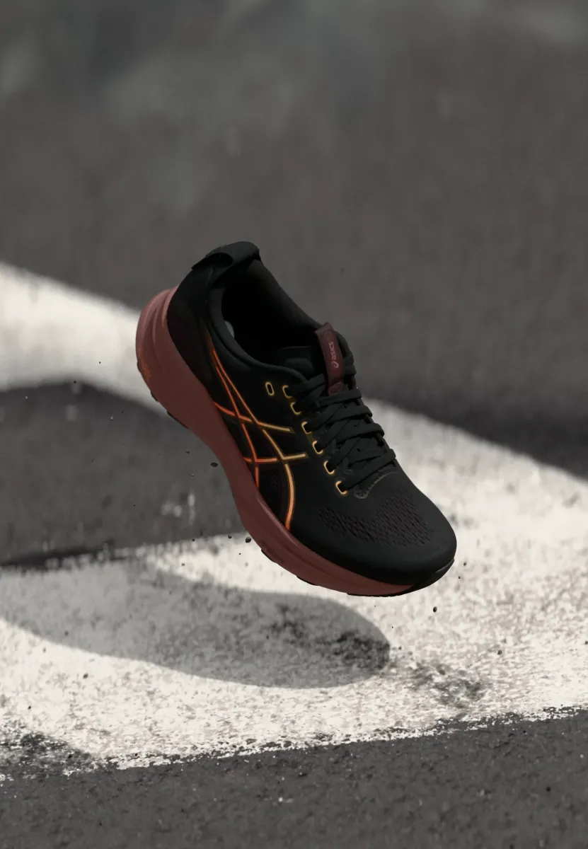GEL KAYANO 32 - Laufschuh Straße - black/dark currant
