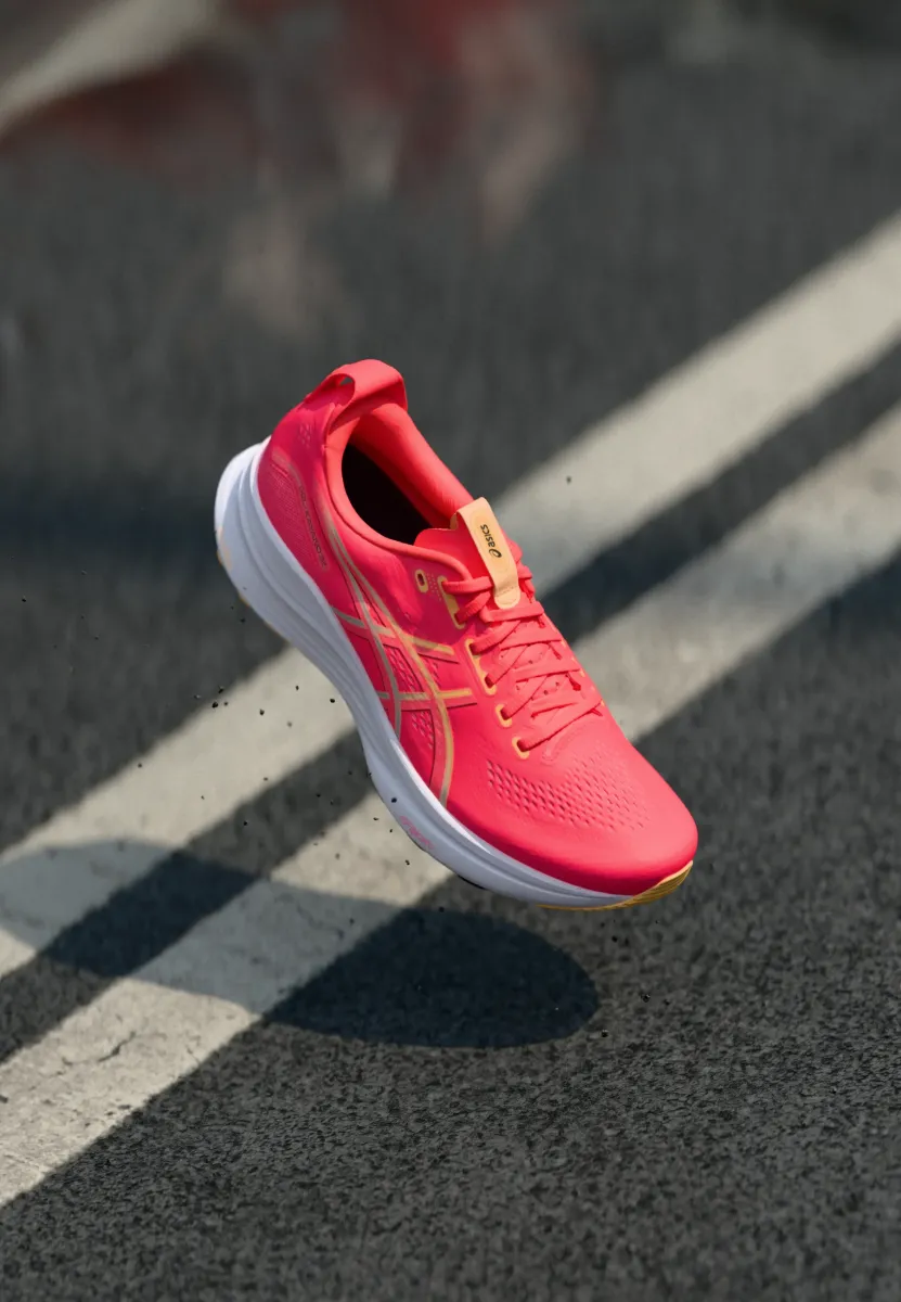 GEL KAYANO 32 - Laufschuh Straße - flash red/beet juice