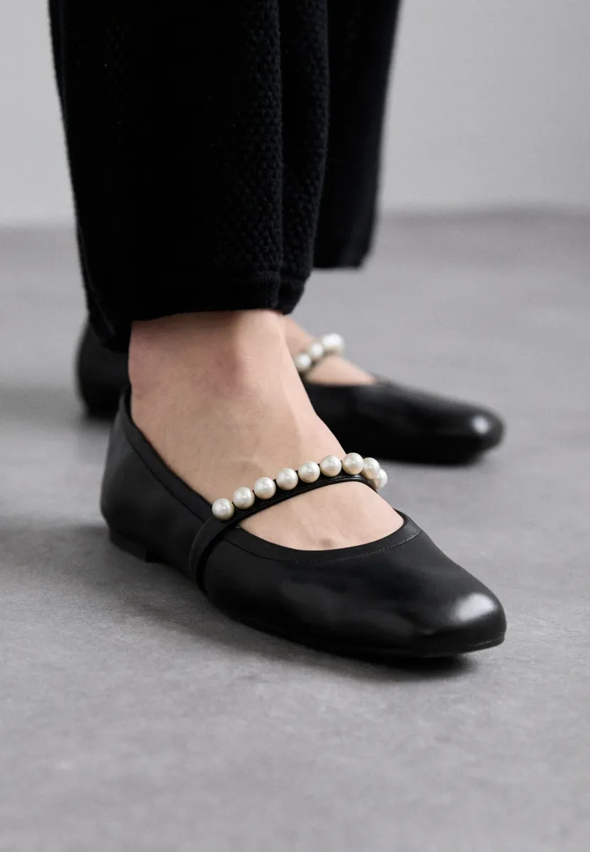 GOLDIE BALLET FLAT - Riemchenballerina - black