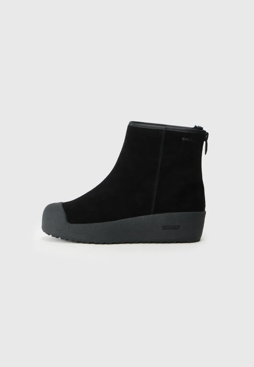 GUARD III M - Stiefelette - black