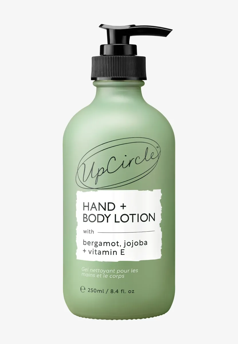 HAND AND BODY LOTION WITH BERGAMOT WATER - Feuchtigkeitspflege