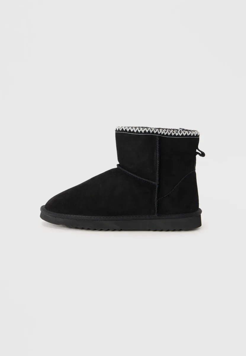 Hausschuh - black